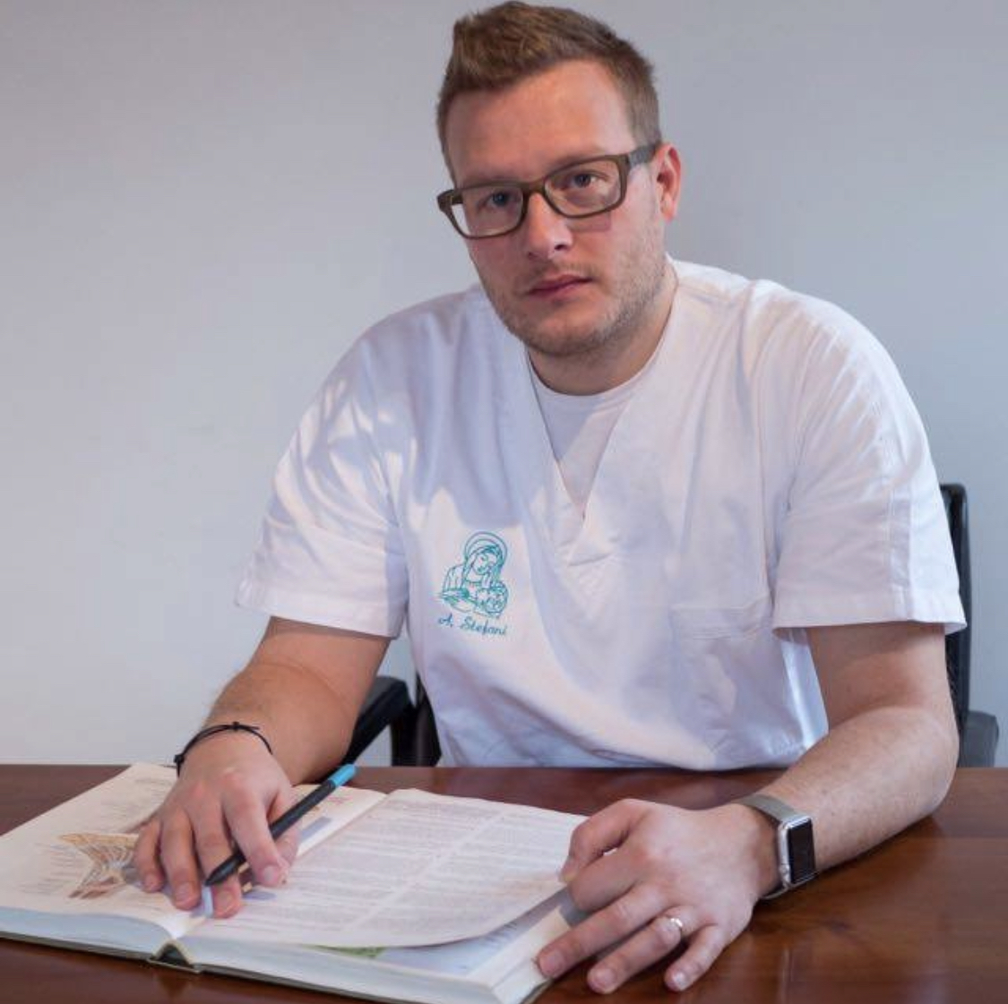 osteopath image